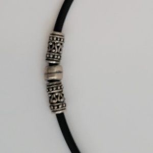 Silver Bead & Rubber type chain necklace